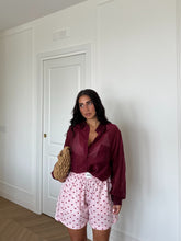 Carica l'immagine nel visualizzatore di Gallery, SHORTS BOX ROSA CUORI
