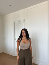 Carica l'immagine nel visualizzatore di Gallery, BODY SCOLLO QUADRATO
