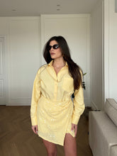 Carica l'immagine nel visualizzatore di Gallery, PANTAGONNA PAILLETTES GIALLO
