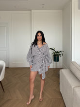 Carica l'immagine nel visualizzatore di Gallery, DRESS PORTAFOGLIO QUADRI MARRONE
