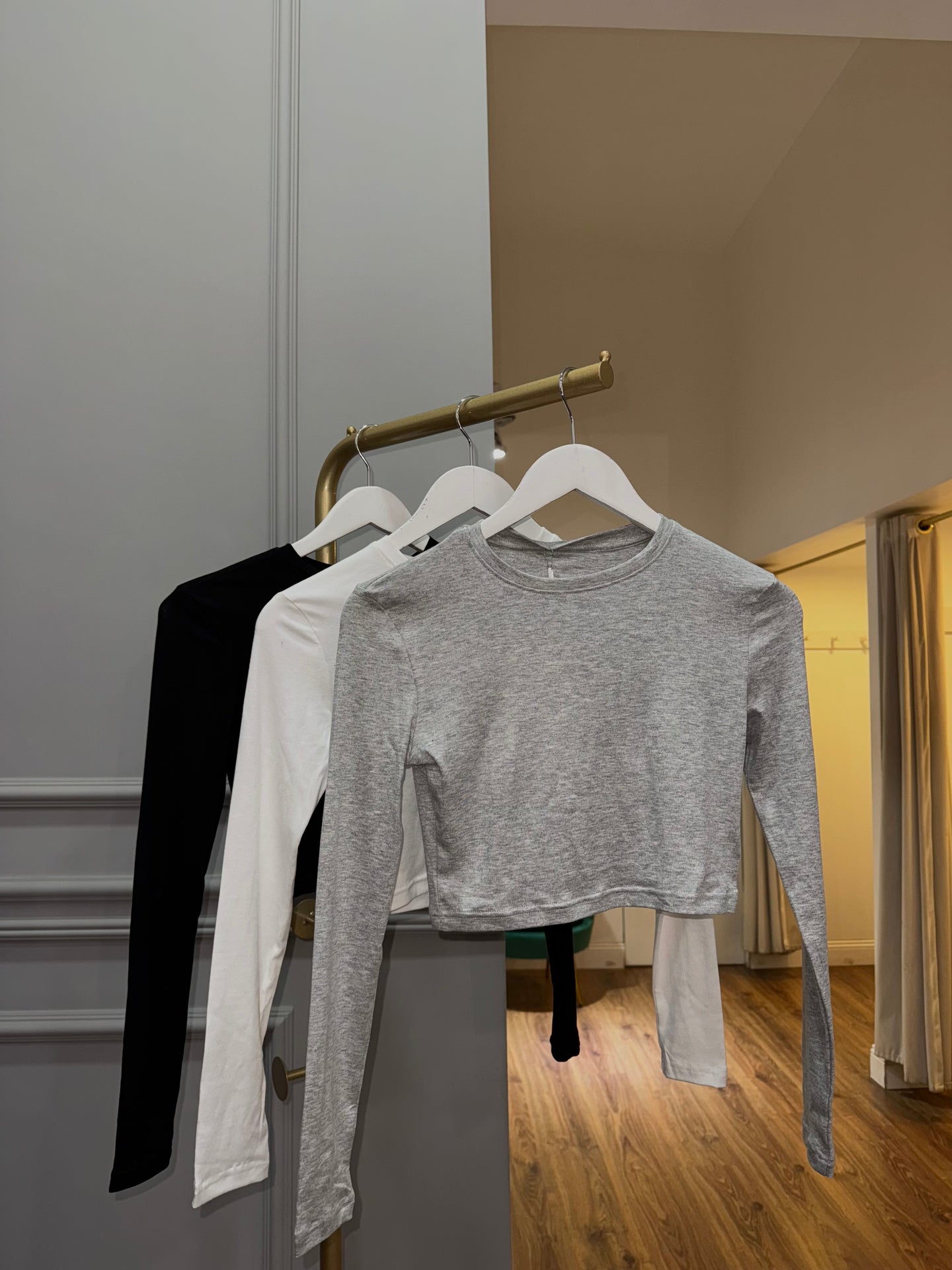 MAGLIA MANICHE LUNGHE CROP