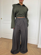 Carica l'immagine nel visualizzatore di Gallery, PANTALONI PINCES OVER GESSATO GRIGIO
