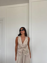 Carica l&#39;immagine nel visualizzatore di Gallery, GILET SATIN PANNA
