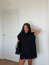 Carica l'immagine nel visualizzatore di Gallery, CAMICIA OVER GIROMANICA NERO
