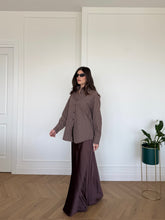 Carica l'immagine nel visualizzatore di Gallery, GONNA LUNGA SATIN MARRONE
