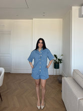 Carica l'immagine nel visualizzatore di Gallery, TUTA CORTA DENIM POIS

