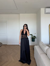 Carica l'immagine nel visualizzatore di Gallery, ABITO LUNGO SATIN CHIC NERO
