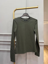 Carica l'immagine nel visualizzatore di Gallery, MAGLIA BASIC MANICHE LUNGHE LUMINA
