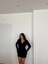 Carica l&#39;immagine nel visualizzatore di Gallery, MINI DRESS TAYLOR NERO
