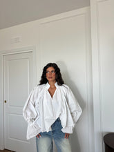 Carica l'immagine nel visualizzatore di Gallery, BLUSA CAMY BIANCO
