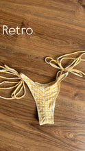 Carica l'immagine nel visualizzatore di Gallery, BIKINI SET VICHY GIALLO
