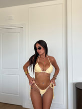 Carica l'immagine nel visualizzatore di Gallery, BIKINI SET VICHY GIALLO
