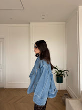 Carica l'immagine nel visualizzatore di Gallery, GIACCA BIKER OVER DENIM
