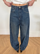 Carica l'immagine nel visualizzatore di Gallery, JEANS BALLOON SCURO
