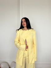 Carica l'immagine nel visualizzatore di Gallery, TAILLEUR VALENTINA GIALLO

