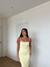 Carica l'immagine nel visualizzatore di Gallery, ABITO BAYAHIBE GIALLO
