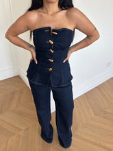 Carica l&#39;immagine nel visualizzatore di Gallery, SET DENIM TOP E JEANS
