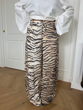 Carica l'immagine nel visualizzatore di Gallery, PANTALONI ZEBRA
