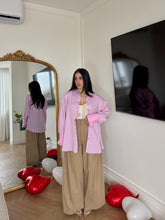 Carica l'immagine nel visualizzatore di Gallery, PANTALONI OVER 7/8 CUOIO
