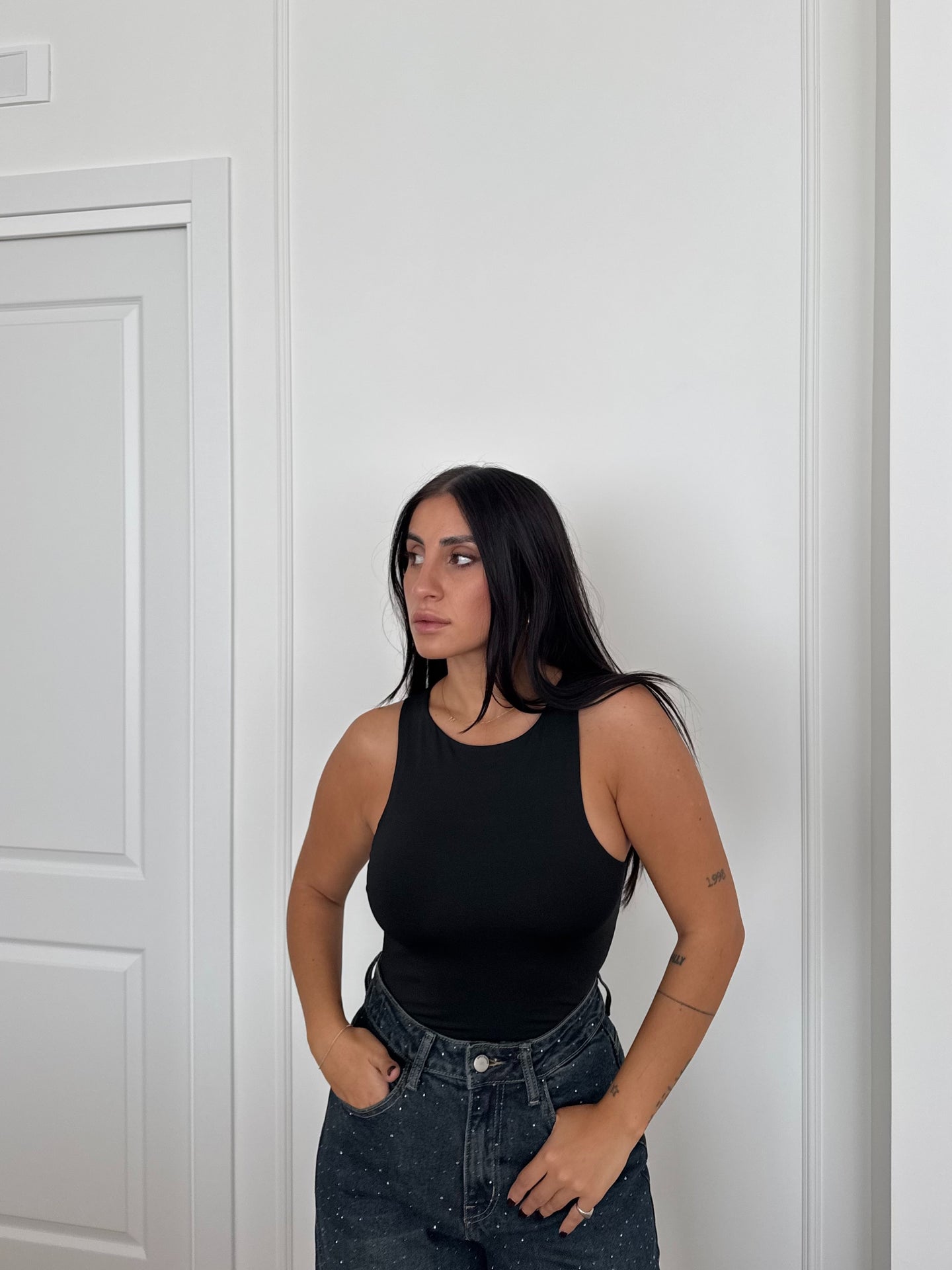 BODY SCOLLO HALTER NERO