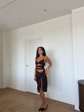 Carica l'immagine nel visualizzatore di Gallery, ABITO CUT OUT MARRONE
