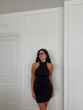 Carica l&#39;immagine nel visualizzatore di Gallery, MINI DRESS MADISON NERO
