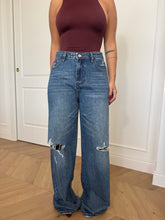 Carica l'immagine nel visualizzatore di Gallery, JEANS WIDE LEG STRAPPI
