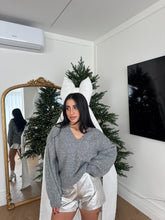 Carica l'immagine nel visualizzatore di Gallery, SHORTS METALLIC SILVER
