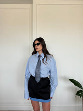 Carica l'immagine nel visualizzatore di Gallery, CAMICIA BASIC OVER AZZURRO
