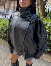 Carica l'immagine nel visualizzatore di Gallery, GIUBBOTTO VIRAL NERO
