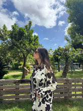 Carica l&#39;immagine nel visualizzatore di Gallery, CAMICIA COW

