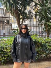 Carica l'immagine nel visualizzatore di Gallery, GIUBBOTTO VIRAL NERO
