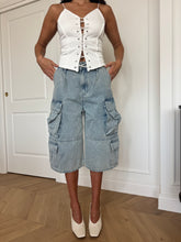 Carica l'immagine nel visualizzatore di Gallery, BERMUDA DENIM CARGO
