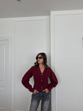 Carica l&#39;immagine nel visualizzatore di Gallery, CARDIGAN IN MAGLIA LINDA BORDEAUX
