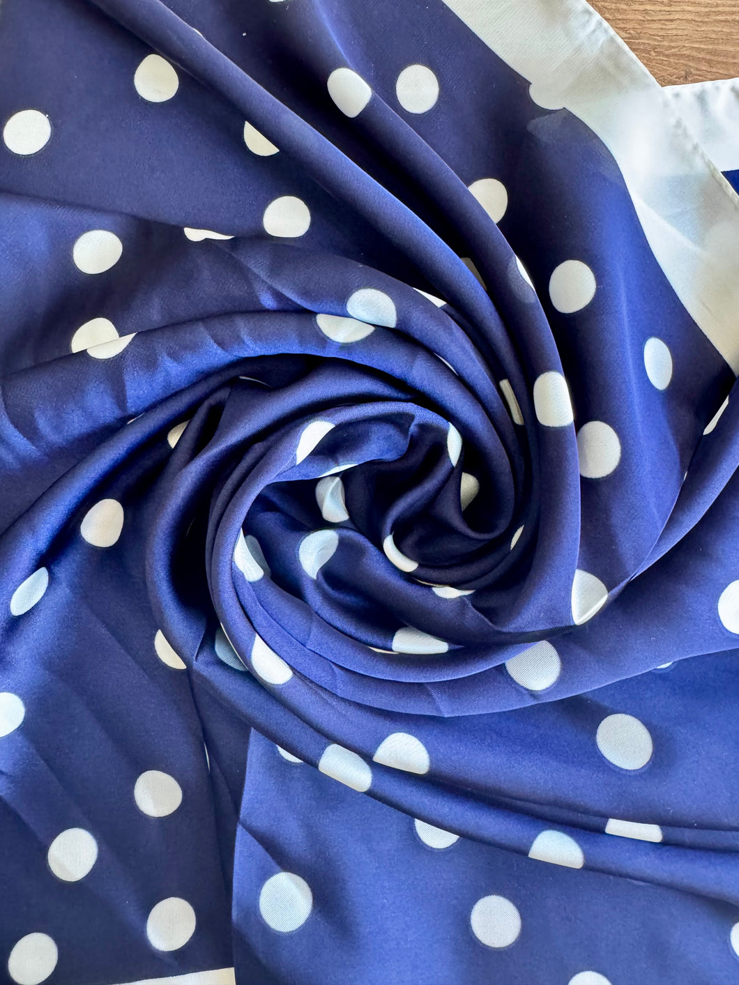 FOULARD POIS
