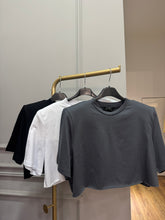 Carica l'immagine nel visualizzatore di Gallery, MAGLIA CROP JUST (vari colori)
