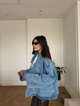 Carica l'immagine nel visualizzatore di Gallery, GIACCA BIKER OVER DENIM
