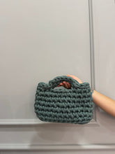 Carica l&#39;immagine nel visualizzatore di Gallery, BAG CROCHET CINDY
