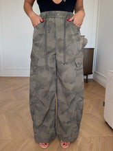 Carica l'immagine nel visualizzatore di Gallery, PANTALONI CARGO MILITARY
