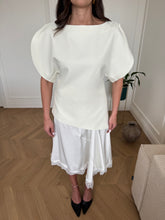 Carica l'immagine nel visualizzatore di Gallery, BLUSA AURA PANNA
