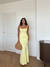 Carica l'immagine nel visualizzatore di Gallery, ABITO SOLEIL GIALLO
