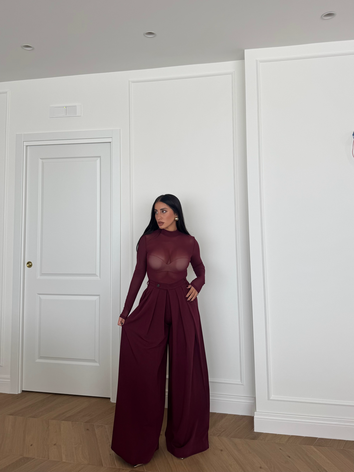PANTALONI PALAZZO CON PINCES BORDEAUX