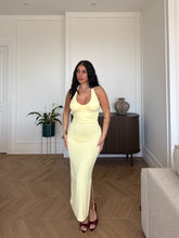 Carica l'immagine nel visualizzatore di Gallery, ABITO MANILA GIALLO
