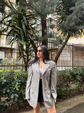 Carica l'immagine nel visualizzatore di Gallery, BLAZER VINTAGE 16 GRIGIO A QUADRI
