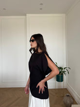 Carica l'immagine nel visualizzatore di Gallery, BLUSA AURA NERO
