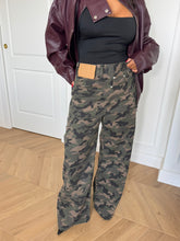 Carica l'immagine nel visualizzatore di Gallery, JEANS MILITARY
