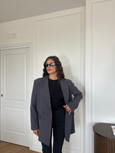 Carica l'immagine nel visualizzatore di Gallery, BLAZER OVER JUST GRIGIO

