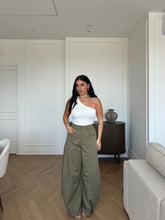 Carica l'immagine nel visualizzatore di Gallery, PANTALONI IVY VERDE MILITARE

