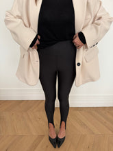 Carica l&#39;immagine nel visualizzatore di Gallery, LEGGINGS GHETTE NERO
