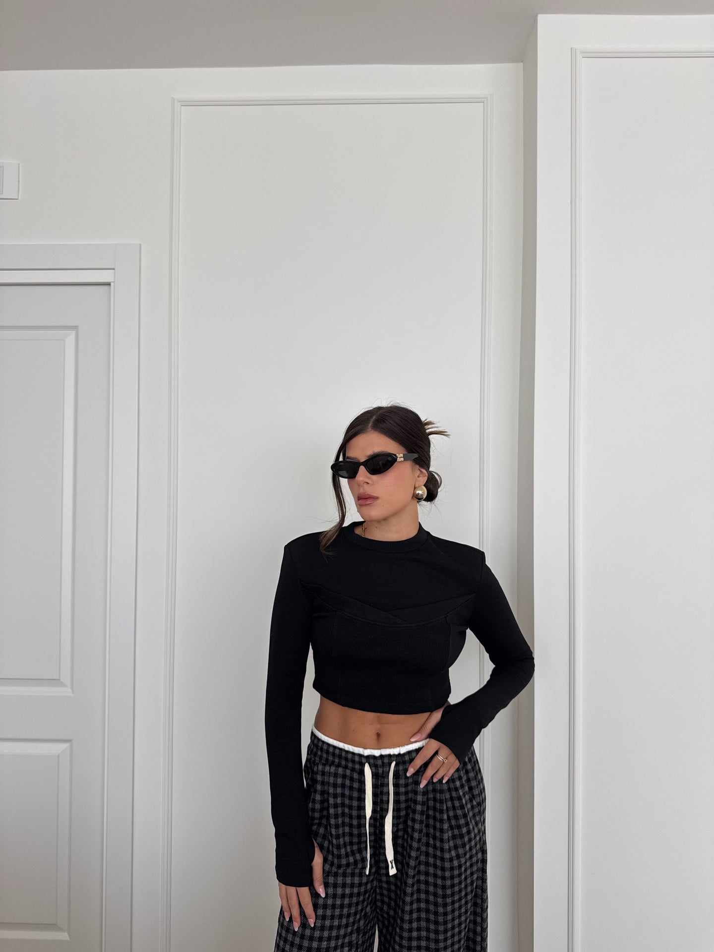 MAGLIETTINA CROP MIRIAM NERA